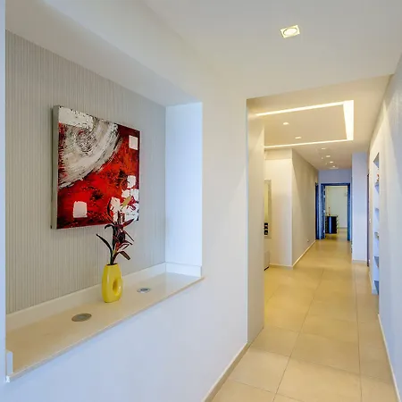 Apartamento Luxury Seafront Oasis In W/ Pool *