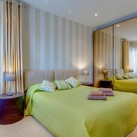 Luxury Seafront Oasis In W/ Pool Apartment *