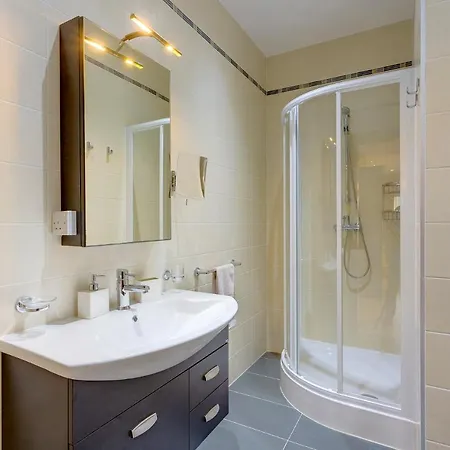 Luxury Seafront Oasis In W/ Pool Sliema