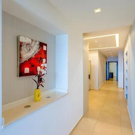 Luxury Seafront Oasis In W/ Pool Apartment Sliema